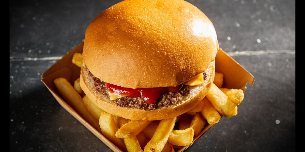 Kids Section ركن الاطفال + fries& Juice